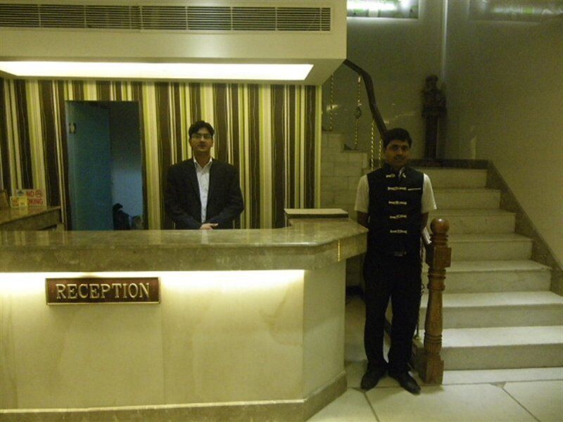 Hotel Metro Continental 델리 외부 사진